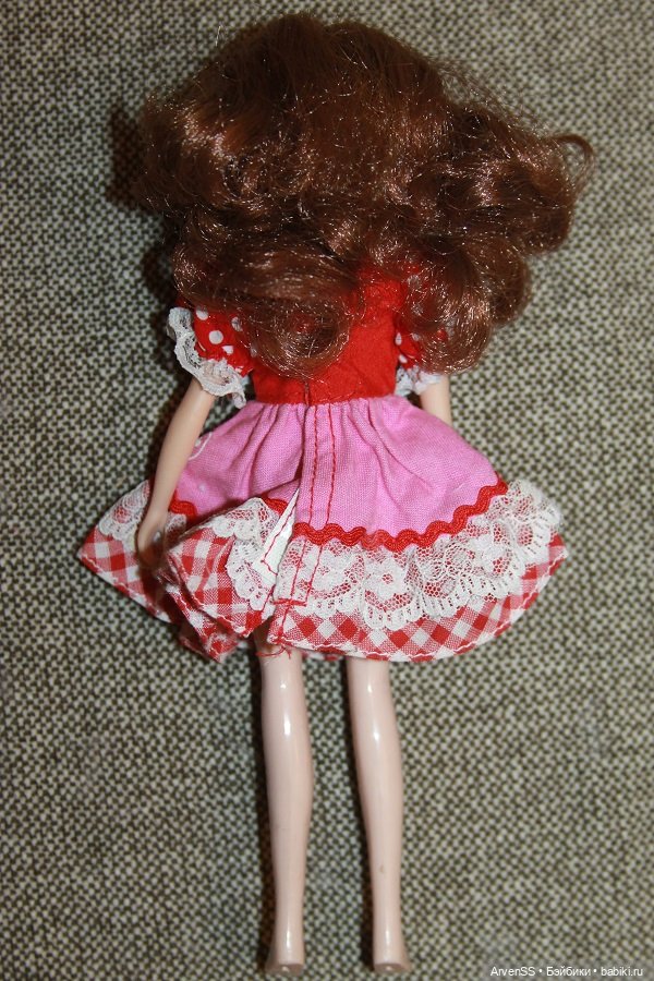 Сероглазая Licca-chan с каштановыми волосами раннего 4 поколения компании Такара (фото 3)