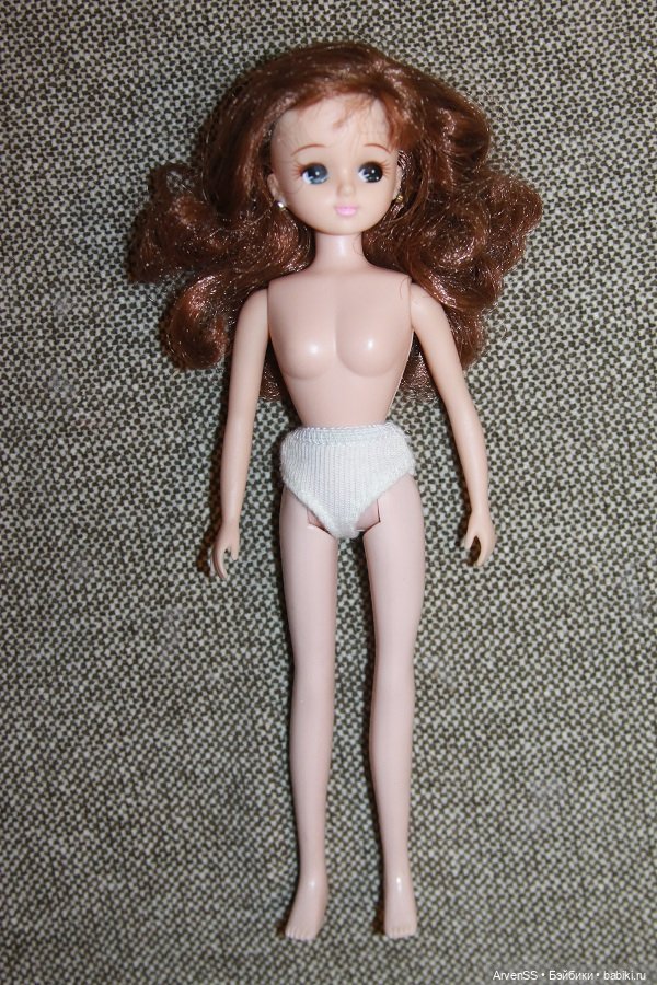 Сероглазая Licca-chan с каштановыми волосами раннего 4 поколения компании Такара (фото 5)