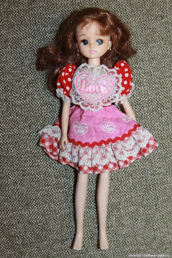 Сероглазая Licca-chan с каштановыми волосами раннего 4 поколения компании Такара (фото 2)