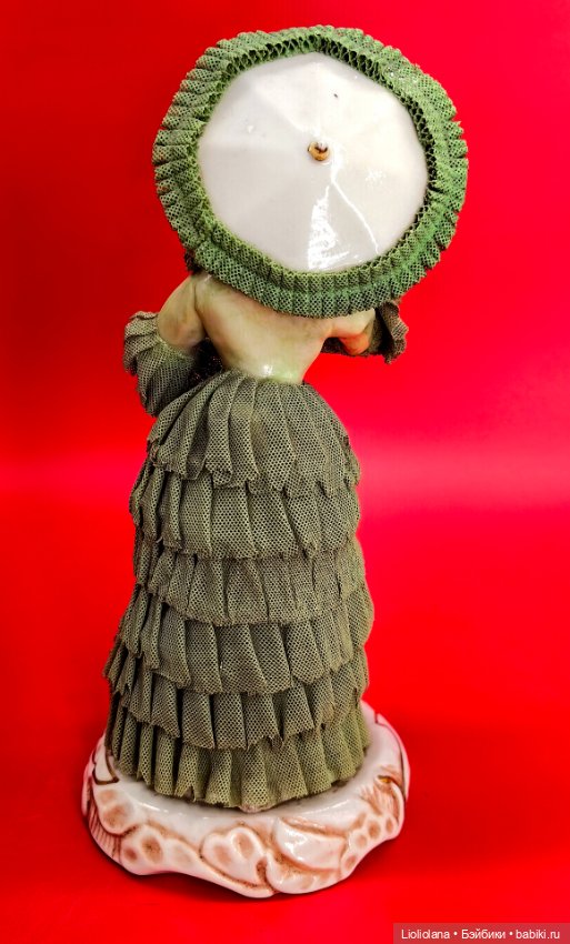 Фарфоровая статуэтка Дама С Зонтом Япония (фото 2)