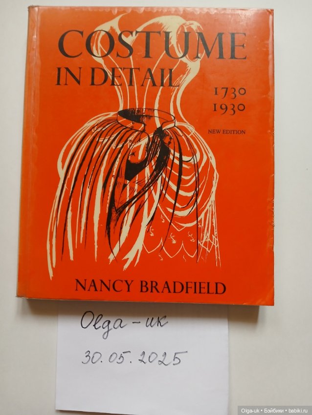 Книга Costume in detail 1730-1930