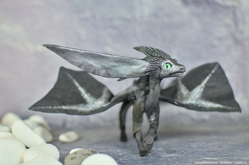 Дракон серебристо-черный — Авторские игрушки (фото 2)