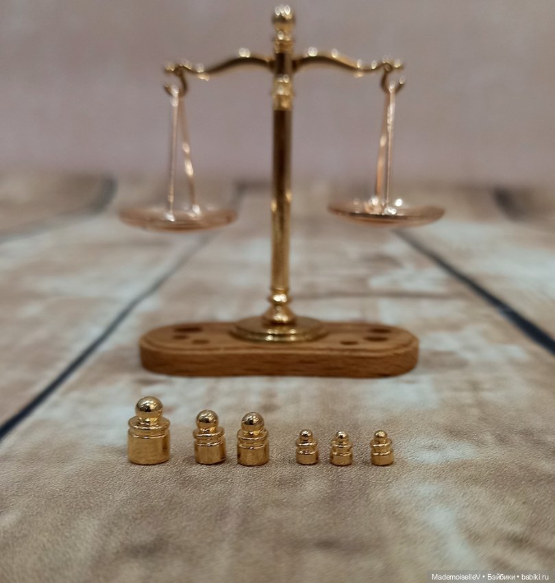 Весы ретро с гирьками — Миниатюра для кукол (фото 3)