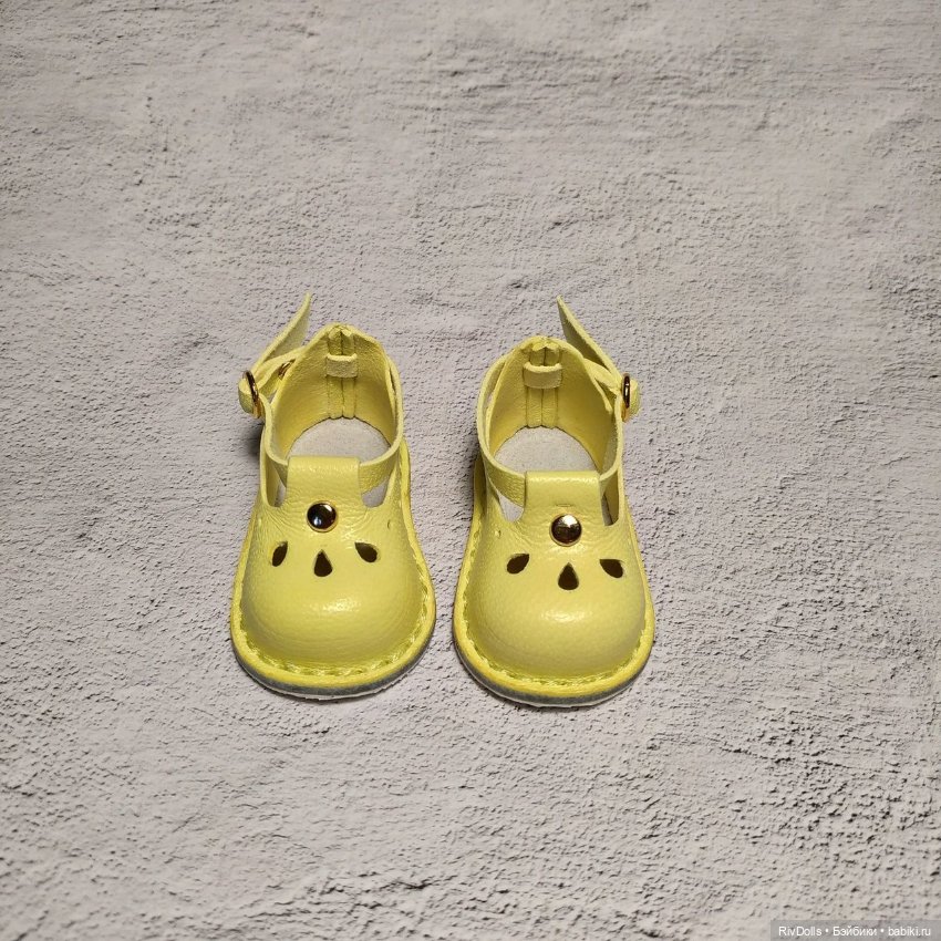 Обувь для кукол Паола Рейна (Туфельки для куклы Paola Reina) Туфли жёлтые (фото 2)