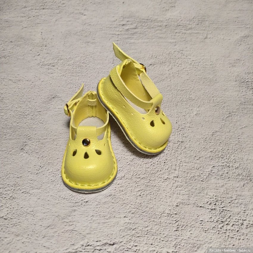 Обувь для кукол Паола Рейна (Туфельки для куклы Paola Reina) Туфли жёлтые (фото 3)