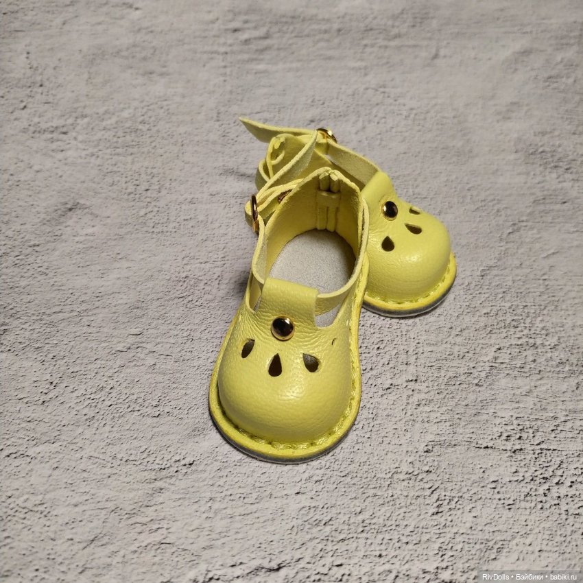 Обувь для кукол Паола Рейна (Туфельки для куклы Paola Reina) Туфли жёлтые
