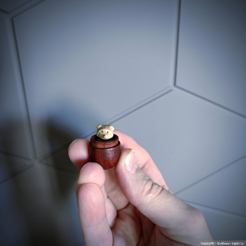 Жители желудей-кулончиков