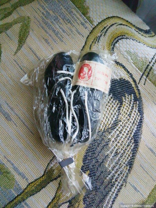 Игрушка, кукла, сувенир ГДР ботинки, бутцы