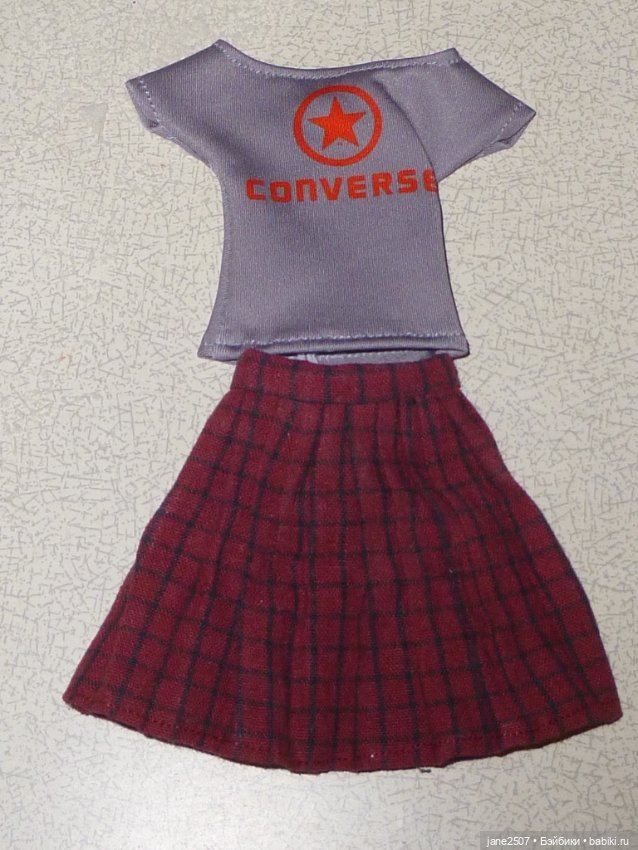 Аутфит Handmade для Барби, Поппи Паркер и других кукол 12 дюймов (футболка, юбка)