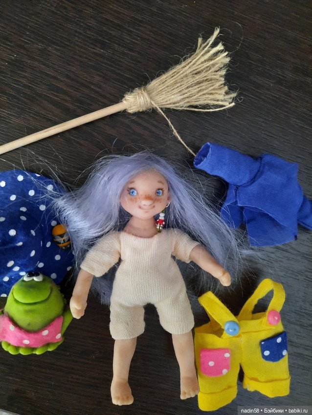 Маленькая ведьмочка с лягухой (фото 5)