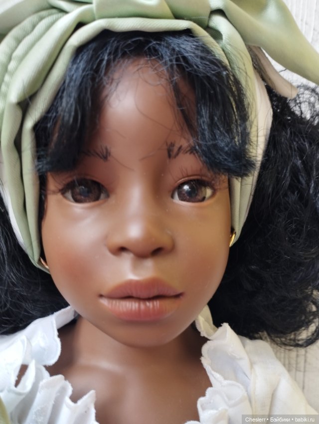 Красивая негритянка — Коллекционные куклы (фото 3)