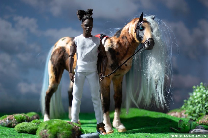 Лошадь для Барби, подвижная в смешанной технике, конь формат 1/6 (фото 3)