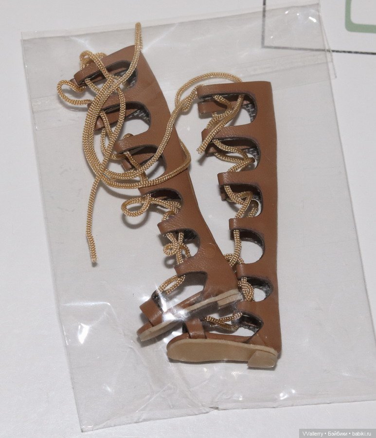 Гладиаторы от Poppy Parker