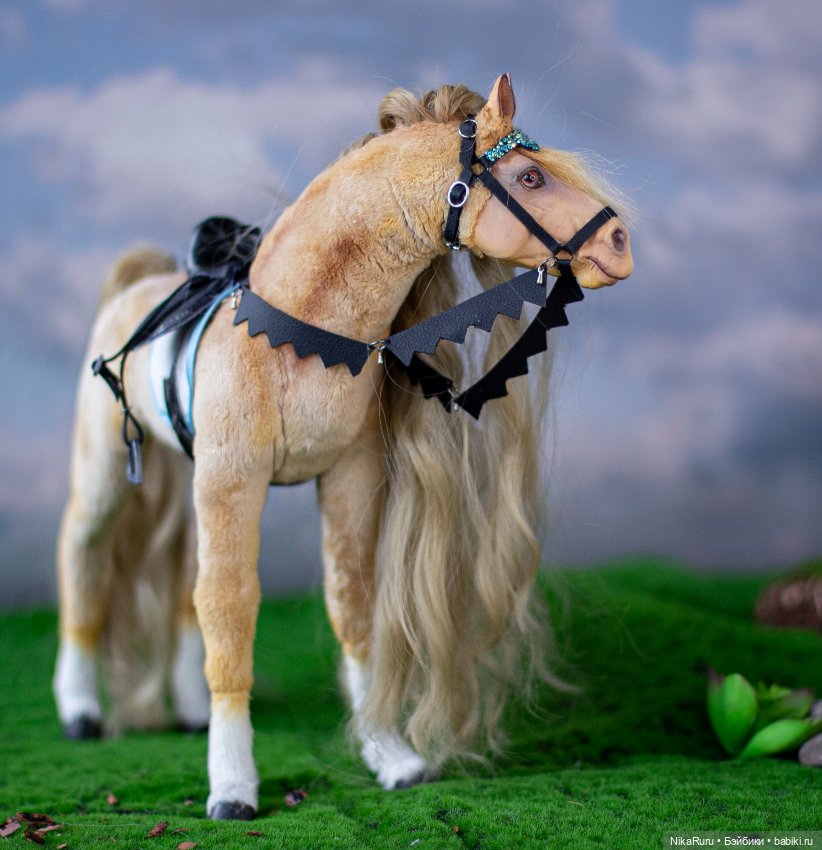 Лошадь для Барби, подвижная в смешанной технике, конь формат 1/6 (фото 5)