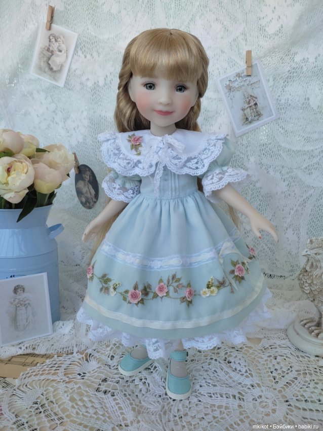 Продам наряд на куклу Ruby Red