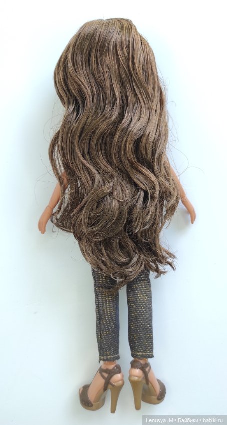 Шарнирная Братц Ясмин (Bratz 2010 Yasmin Party 10Th Anniversary) (фото 3)