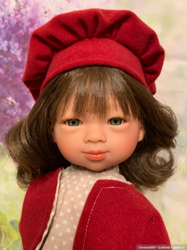 Брюнеточка Селия с зелёными глазками от Carmen Gonzalez(Кармен Гонсалез)