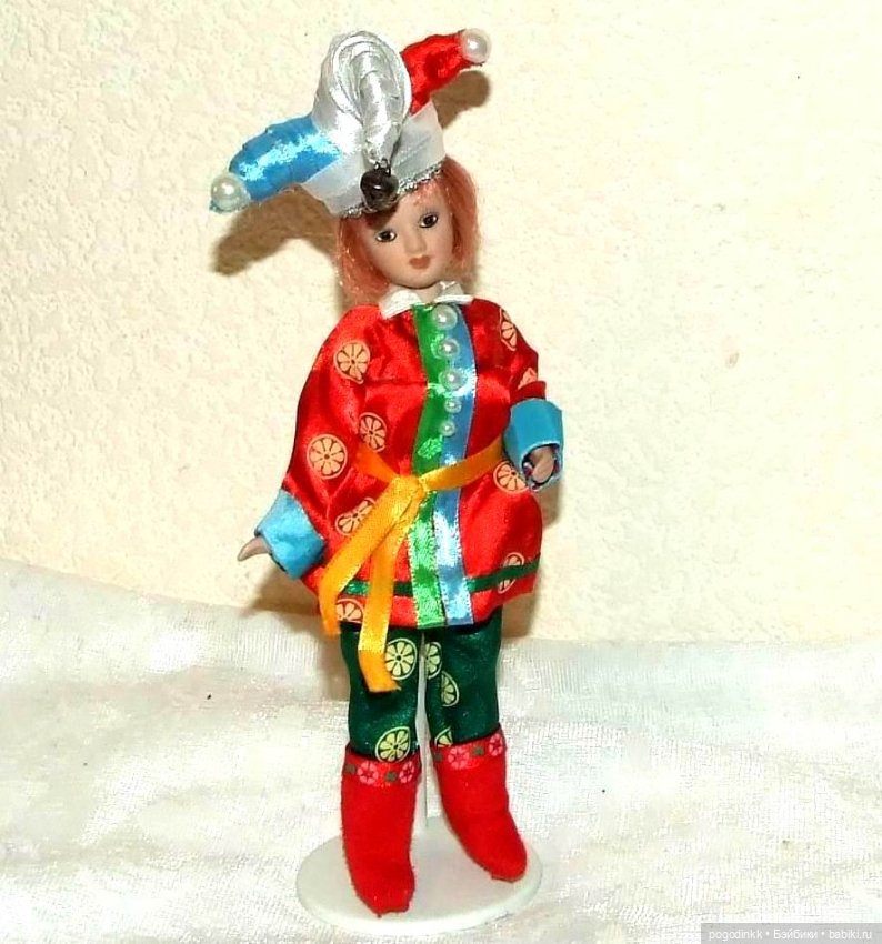 8 кукол в костюмах разных стран - 21 см (ООАК) (фото 8)