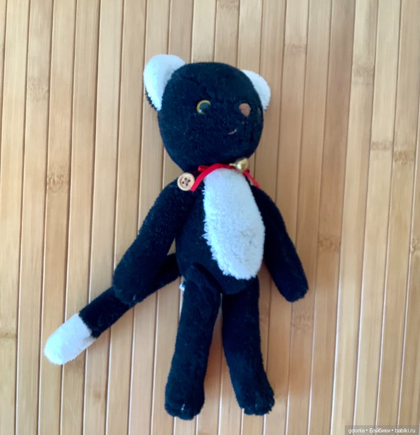 Komame (こまめ) кот компаньон и талисман компании Volks