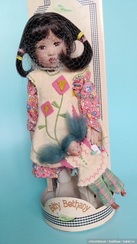 Яркая Bitty Bethany Belinda со своей куколкой от Helen Kish