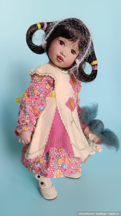 Яркая Bitty Bethany Belinda со своей куколкой от Helen Kish