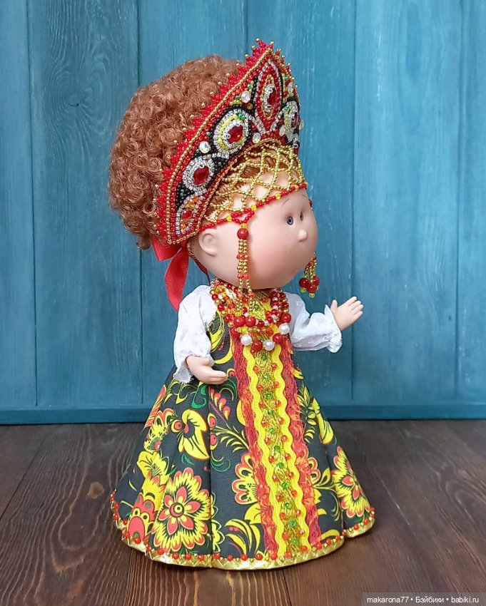 Наряд в русском стиле с кокошником для кукол Мия 30 см, Нинес Д'Онил (фото 3)