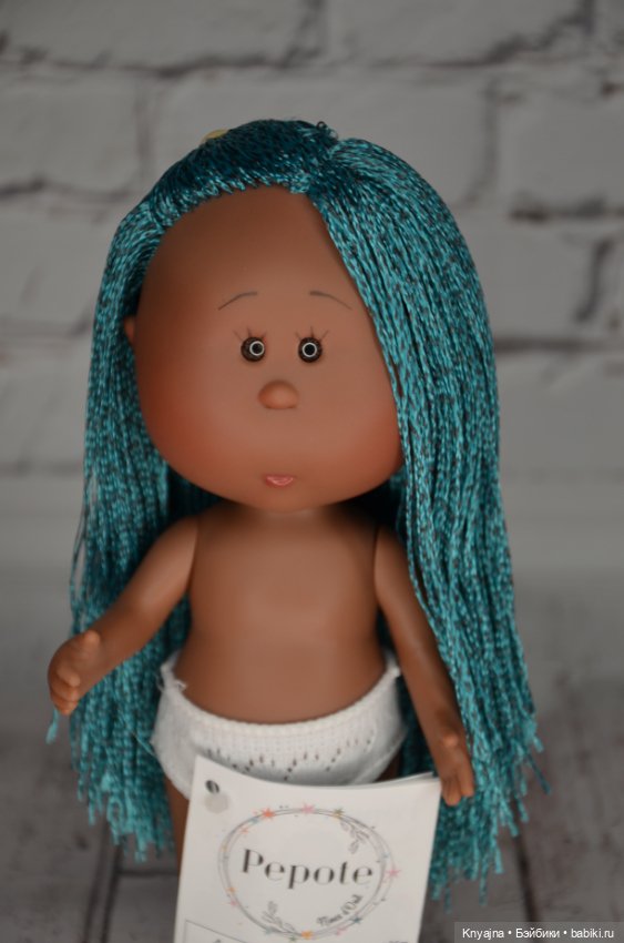 Мия мини от Nines d'Onil, бирюзовые косички (фото 3)