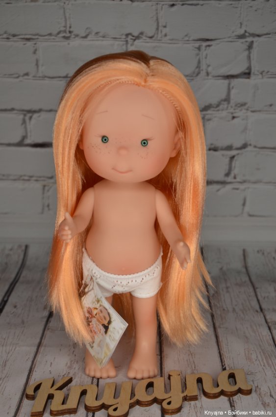 Пипа Nines O'Neil с веснушками