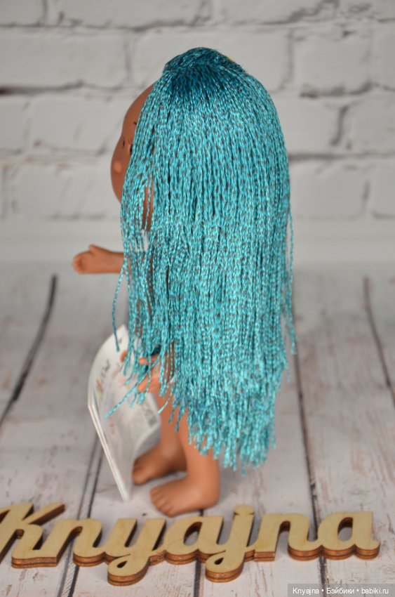 Мия мини от Nines d'Onil, бирюзовые косички (фото 6)
