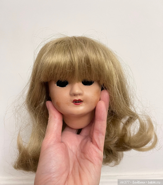 Парик для антикварной, винтажной или любой другой куклы в упаковке, с каталогом