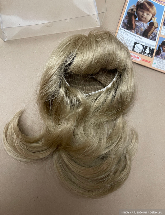 Парик для антикварной, винтажной или любой другой куклы в упаковке, с каталогом (фото 4)