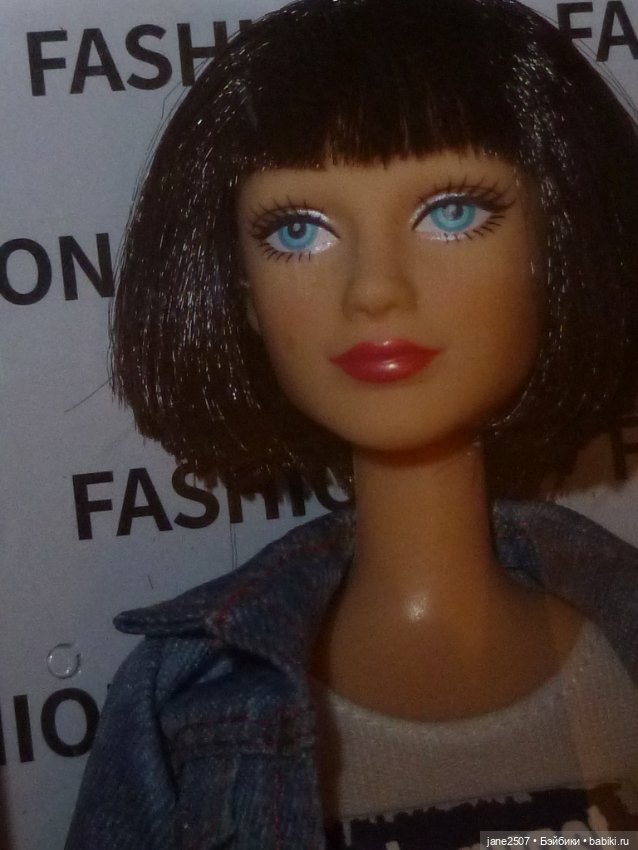 Шарнирная Defa Lucy брюнетка - Джинсовая коллекция - размер Барби - NRFB (фото 5)