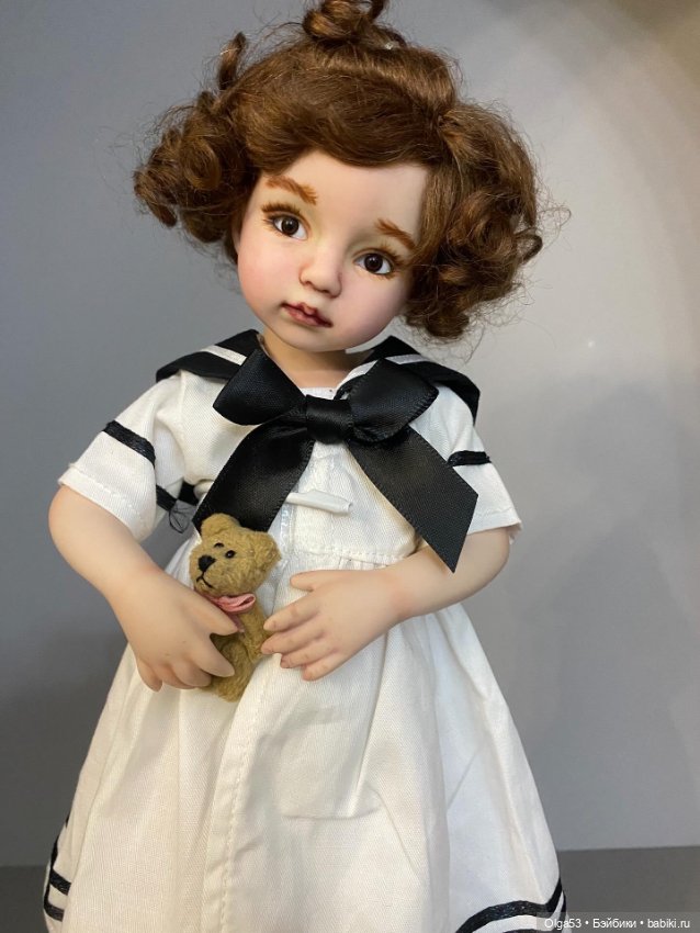 Фарфоровая куколка по молду D. Effner