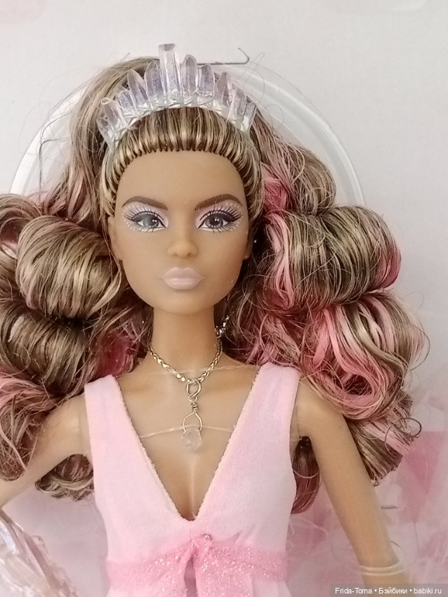 Барби Лина Кристальная Фантазия Розовый Кварц, Barbie Crystal Fantasy Collection Rose Quartz (фото 4)