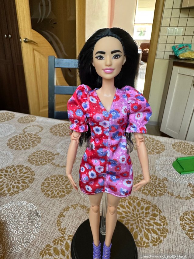Barbie fashionistas 177 на теле мтм (фото 2)