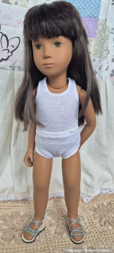 Брюнетка Sasha Morgenthaler (фото 7)