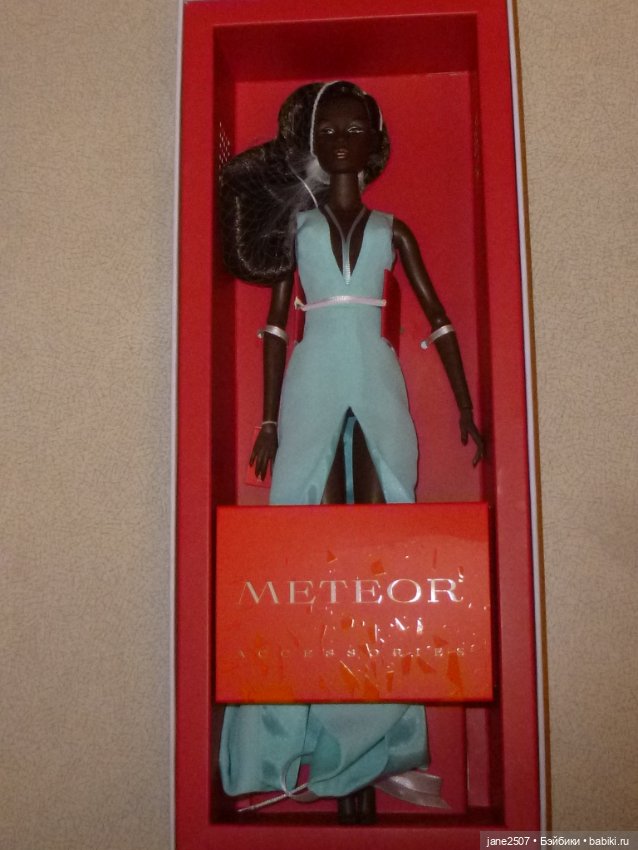 Integrity toys Fashion royalty - Meteor Zuri Gala Glow Up NRFB (фото 2)
