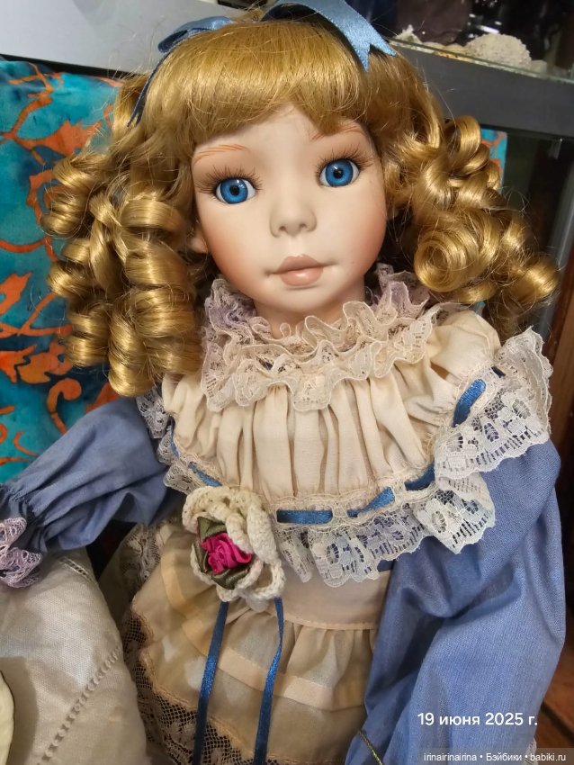 Фарфоровая кукла и чаепитие (фото 5)
