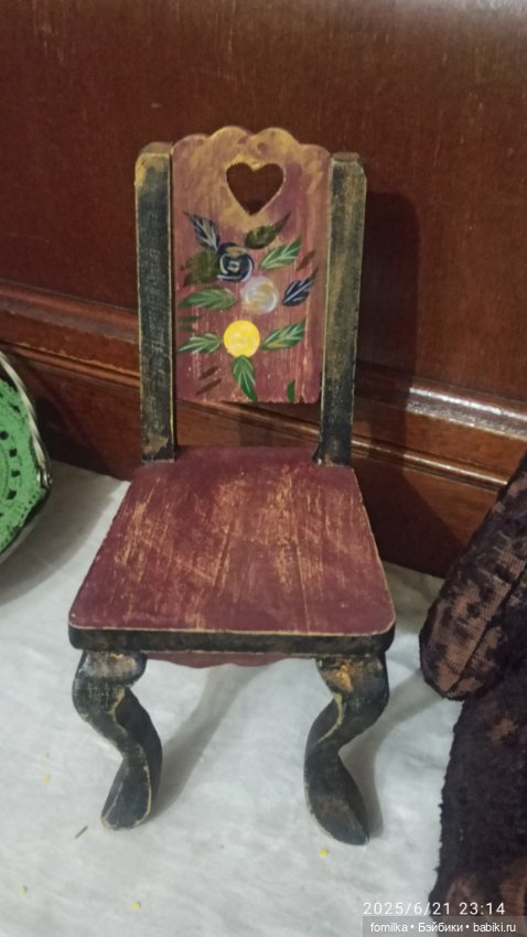 Старинный расписной стульчик (фото 3)