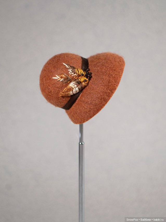 Фетровая шляпка "Перья" На обхват головы 10 см (Момоко, бжд) (фото 3)