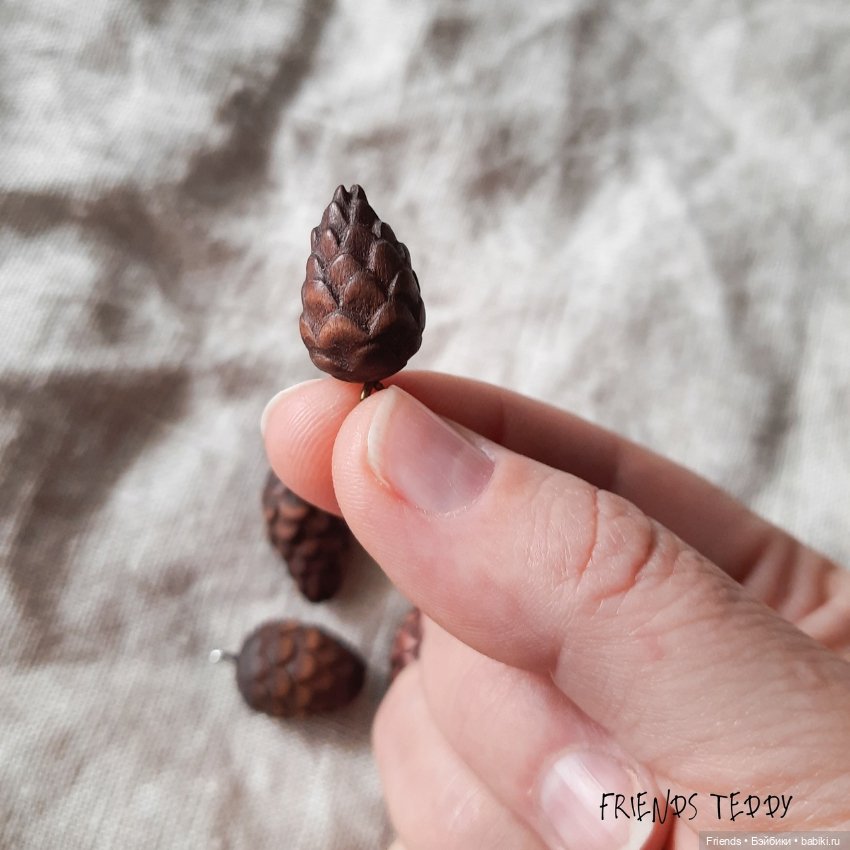 Шишки ручной работы из дерева (фото 2)