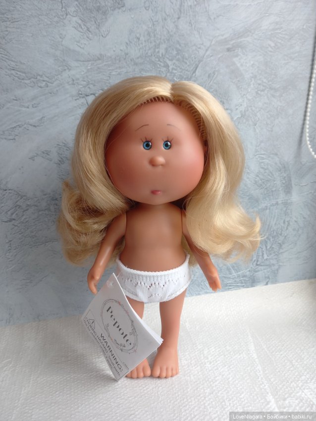 Кукла Nines d'Onil Mia/Мия 23 см