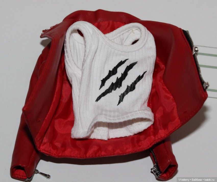 Куртка и безрукавка адониса механика