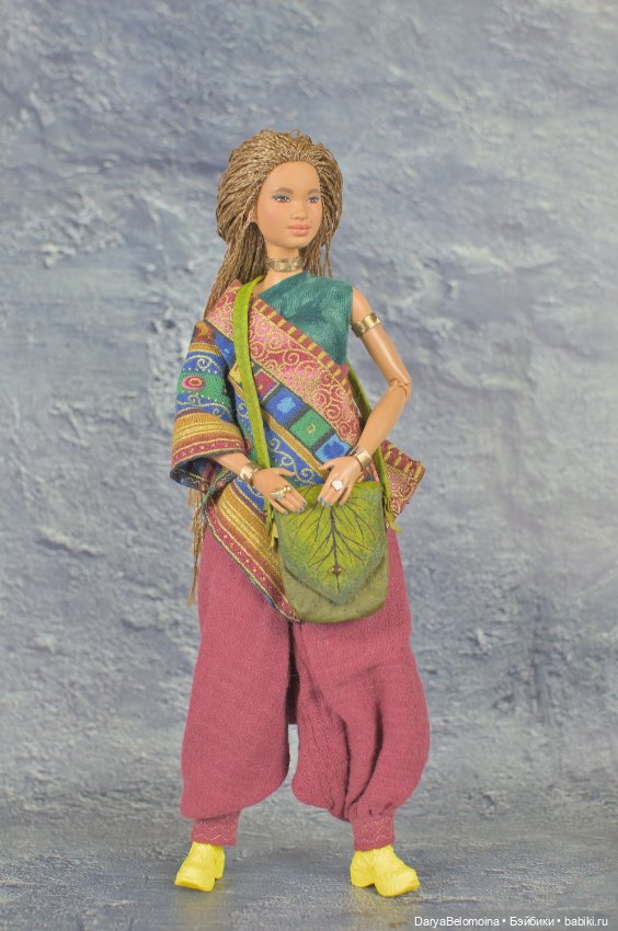 Сумка кожаная для куклы 1/6