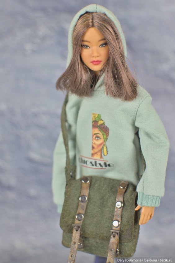 Сумка кожаная цвета хаки — Шляпы (фото 10)