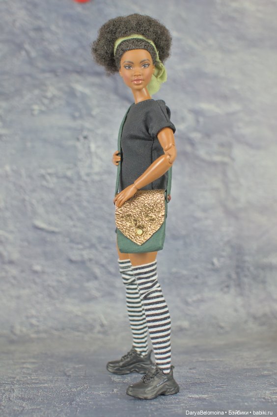 Сумочка с золотым клапаном (фото 2)