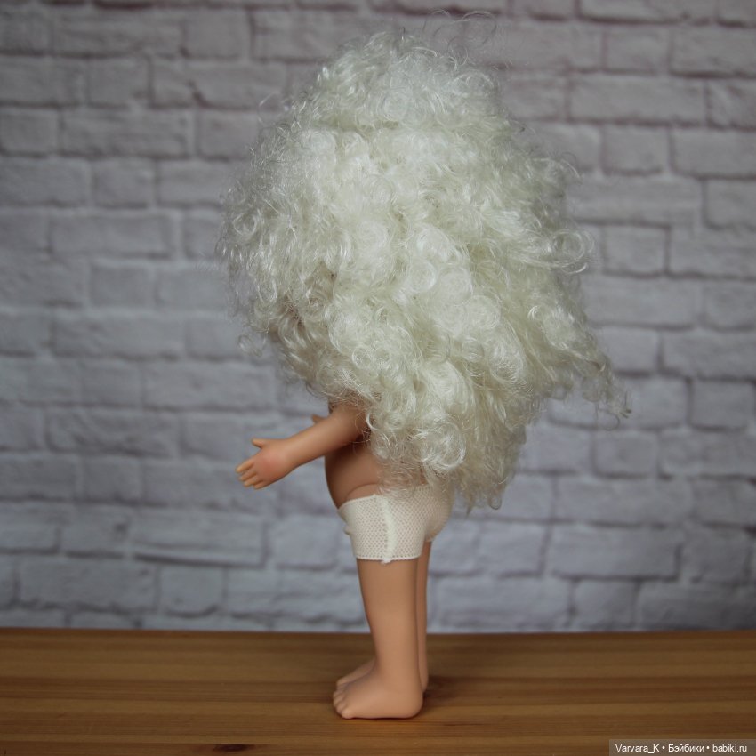 Nines D Onil Мия, платиновые кудри, 30 см (фото 4)