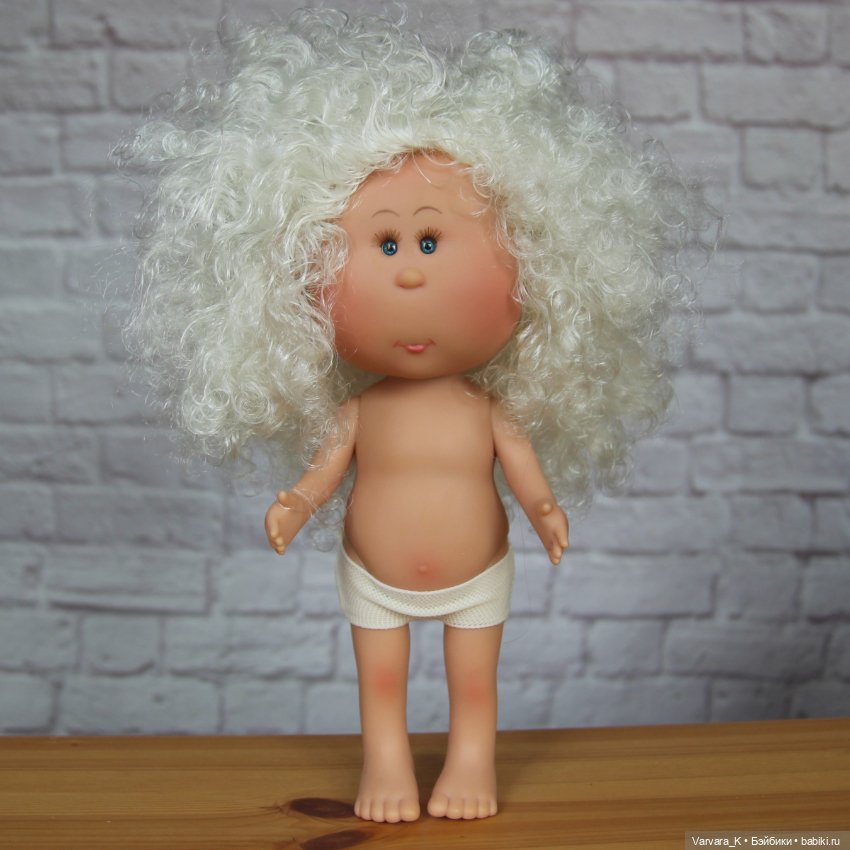 Nines D Onil Мия, платиновые кудри, 30 см