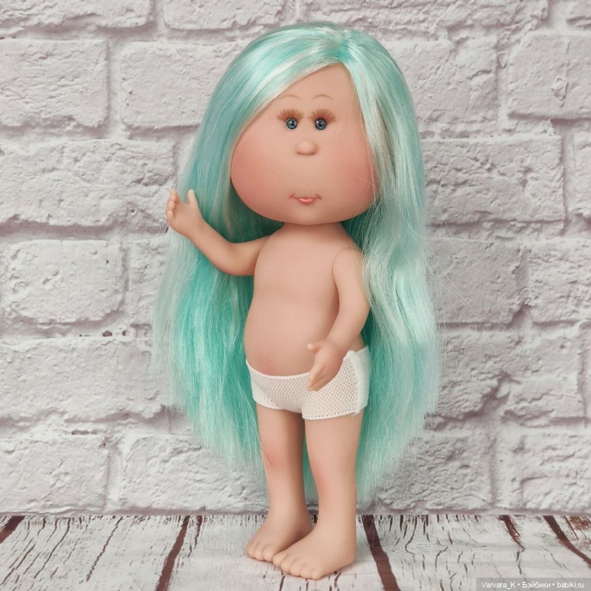 Nines D Onil кукла Мия с бирюзовыми волосами, 30 см (фото 3)