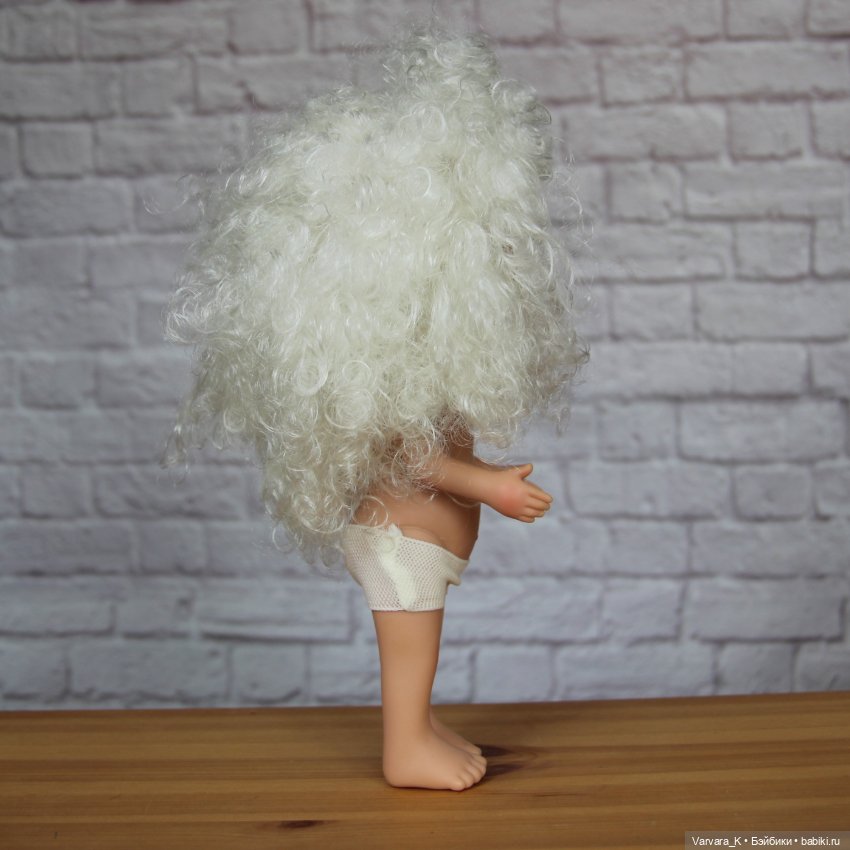 Nines D Onil Мия, платиновые кудри, 30 см (фото 6)